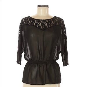 NWOT Seven7 blouse